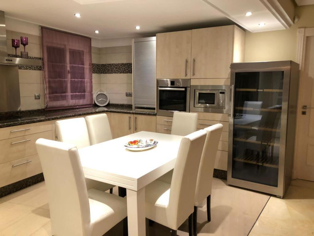 Dominion Apartments Εστεπόνα Εξωτερικό φωτογραφία