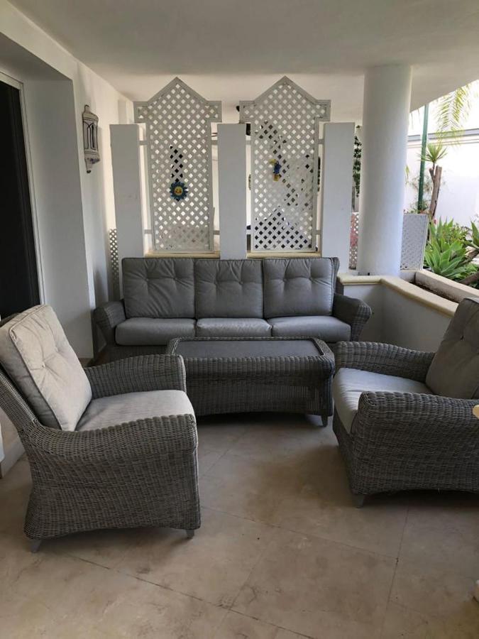 Dominion Apartments Εστεπόνα Εξωτερικό φωτογραφία