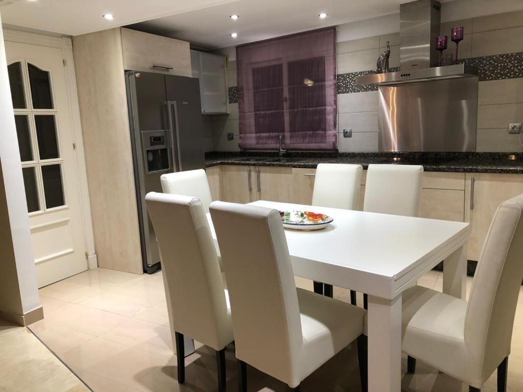 Dominion Apartments Εστεπόνα Εξωτερικό φωτογραφία